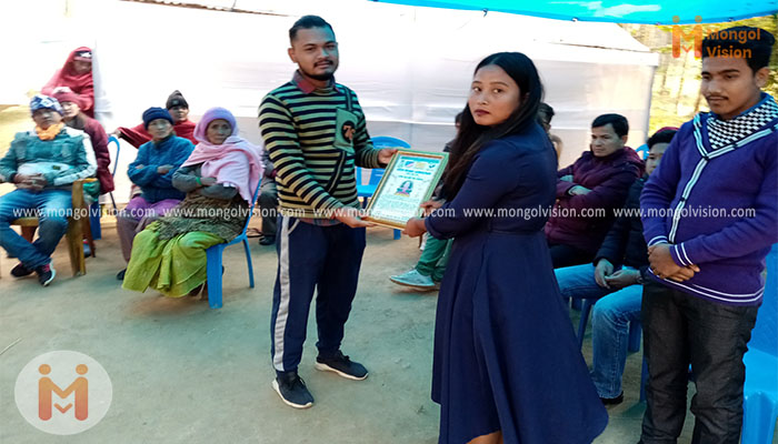 शोकाकुल परिवारप्रति समवेदना पत्र हस्तान्तरण